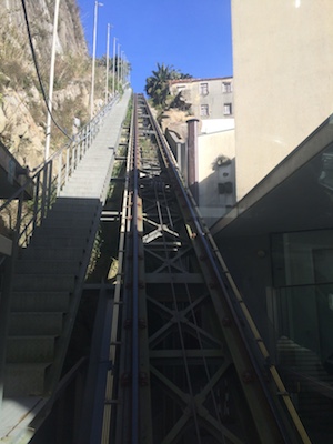 Standseilbahn in Porto