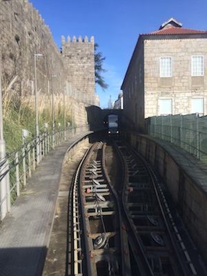 Standseilbahn in Porto